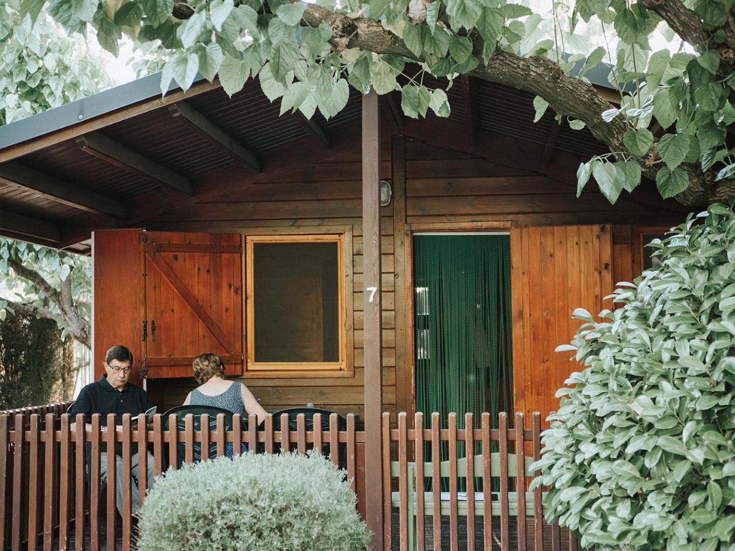 Bungalows - Camping El Solsones Solsona Exterior photo