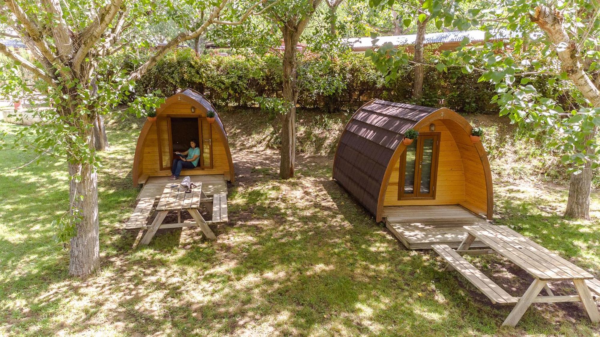 Bungalows - Camping El Solsones Solsona Exterior photo