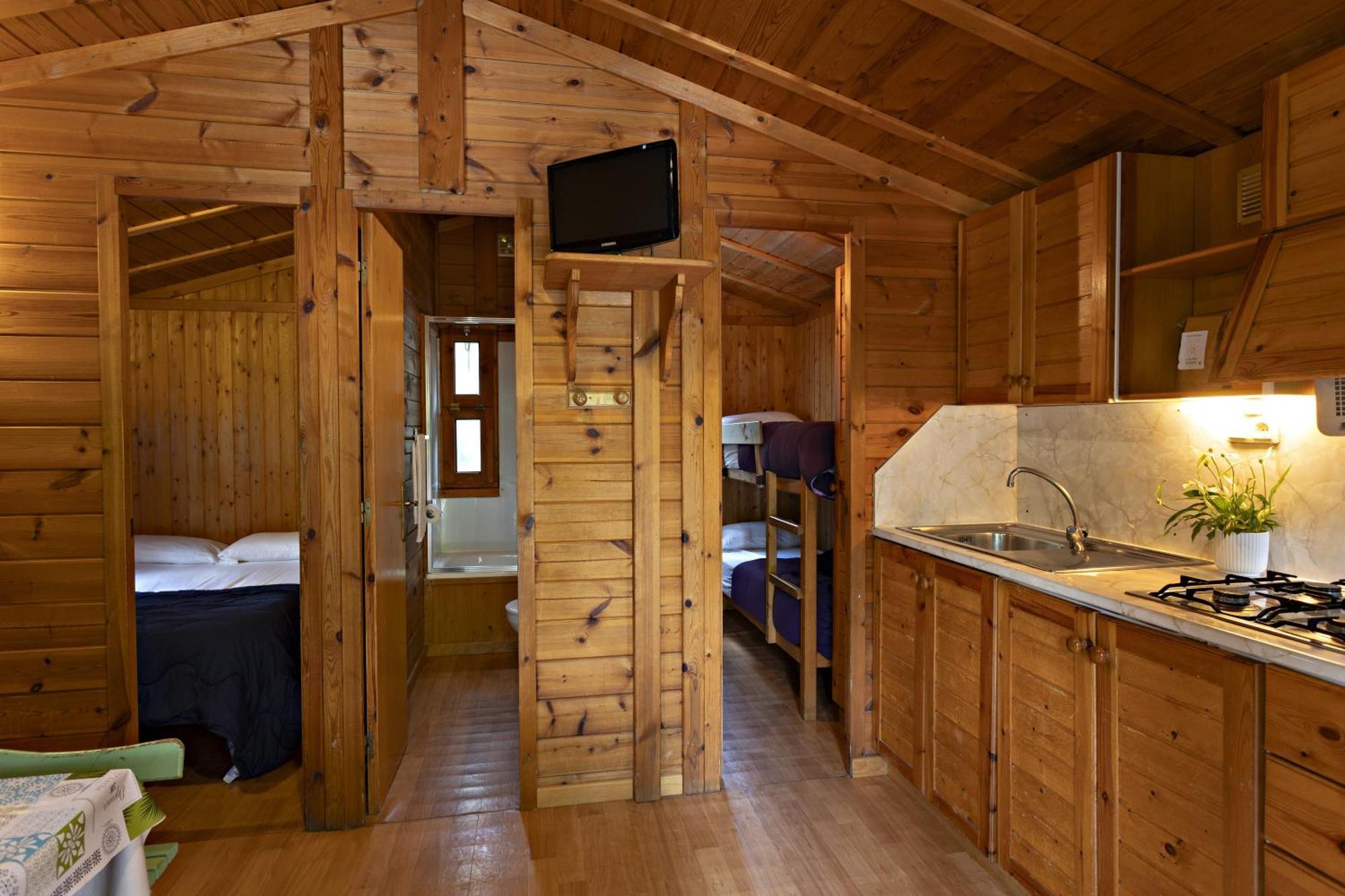 Bungalows - Camping El Solsones Solsona Exterior photo