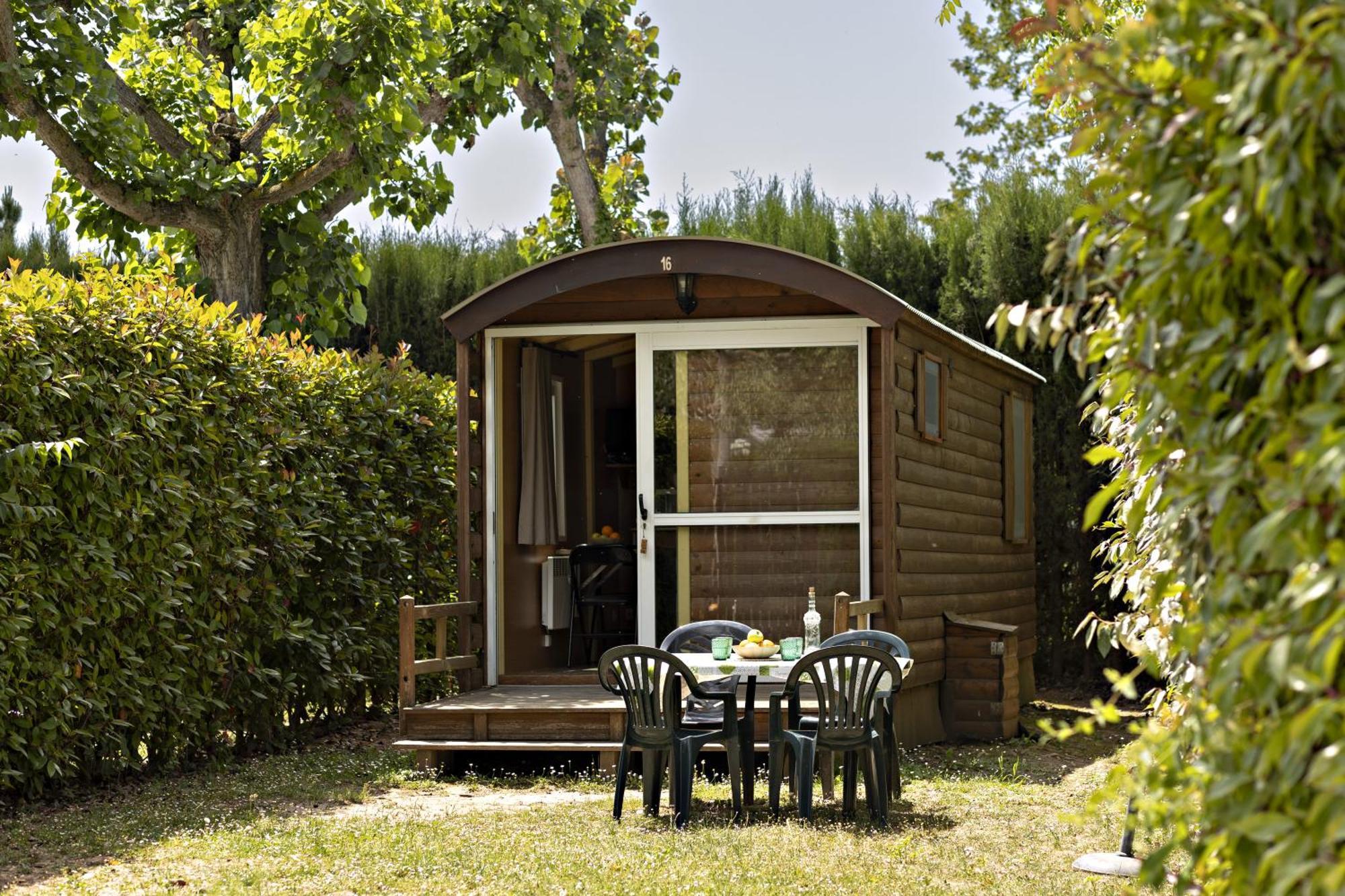 Bungalows - Camping El Solsones Solsona Exterior photo